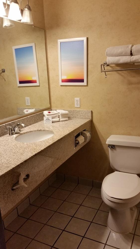 Days Inn & Suites By Wyndham Vancouver Eksteriør bilde